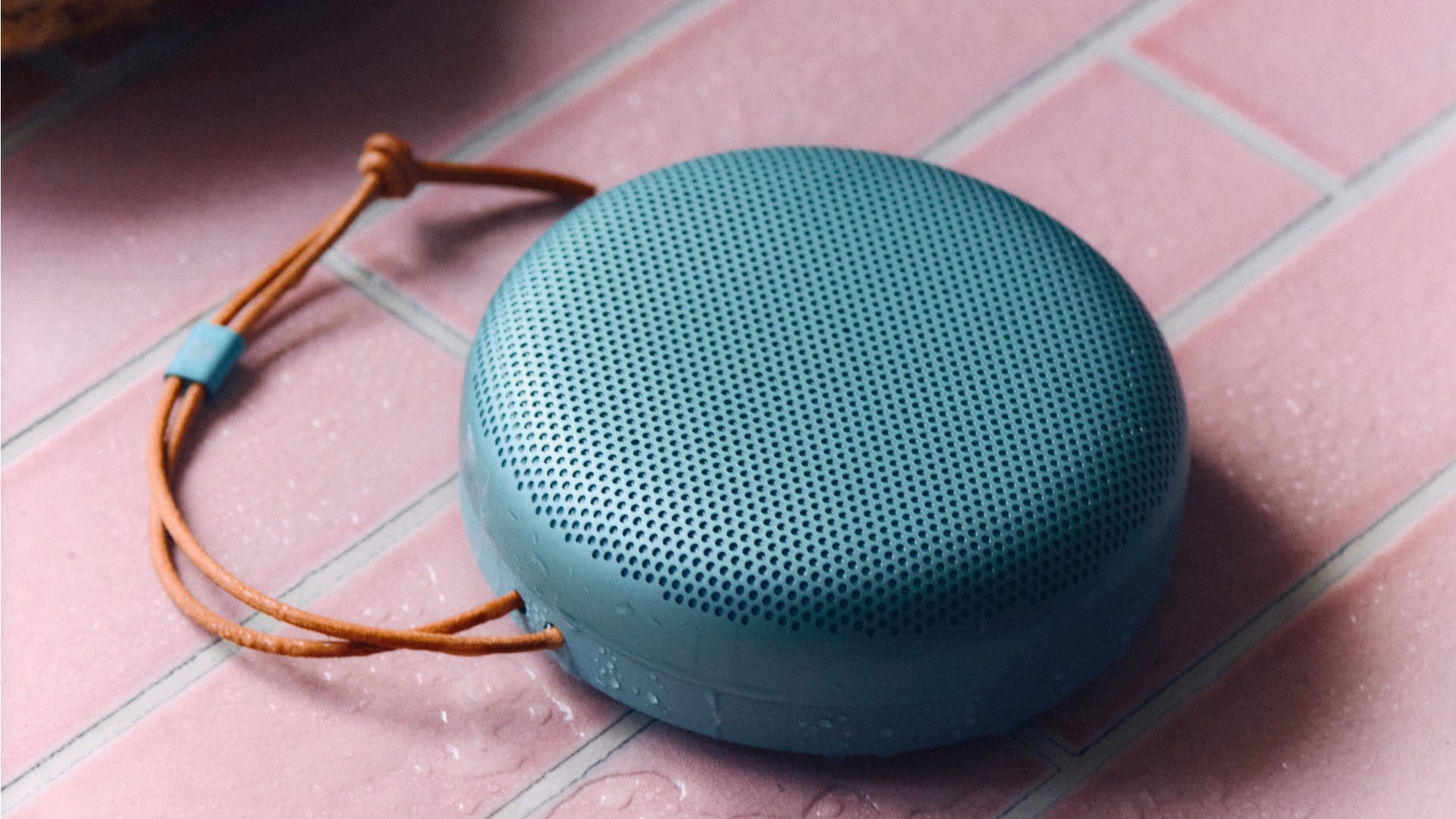 best bang olufsen beosound a1 gen 3 vs samsung s95
