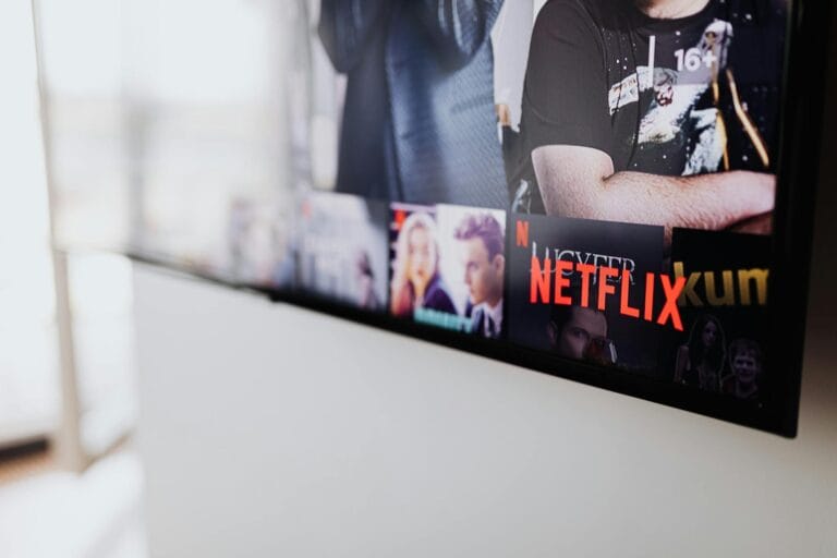Best Smart TV under 30000 India Budget 2026