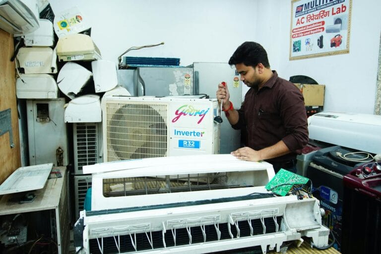 Blue Star vs Daikin 1.5 Ton AC India 2026: Mid-Range Showdown