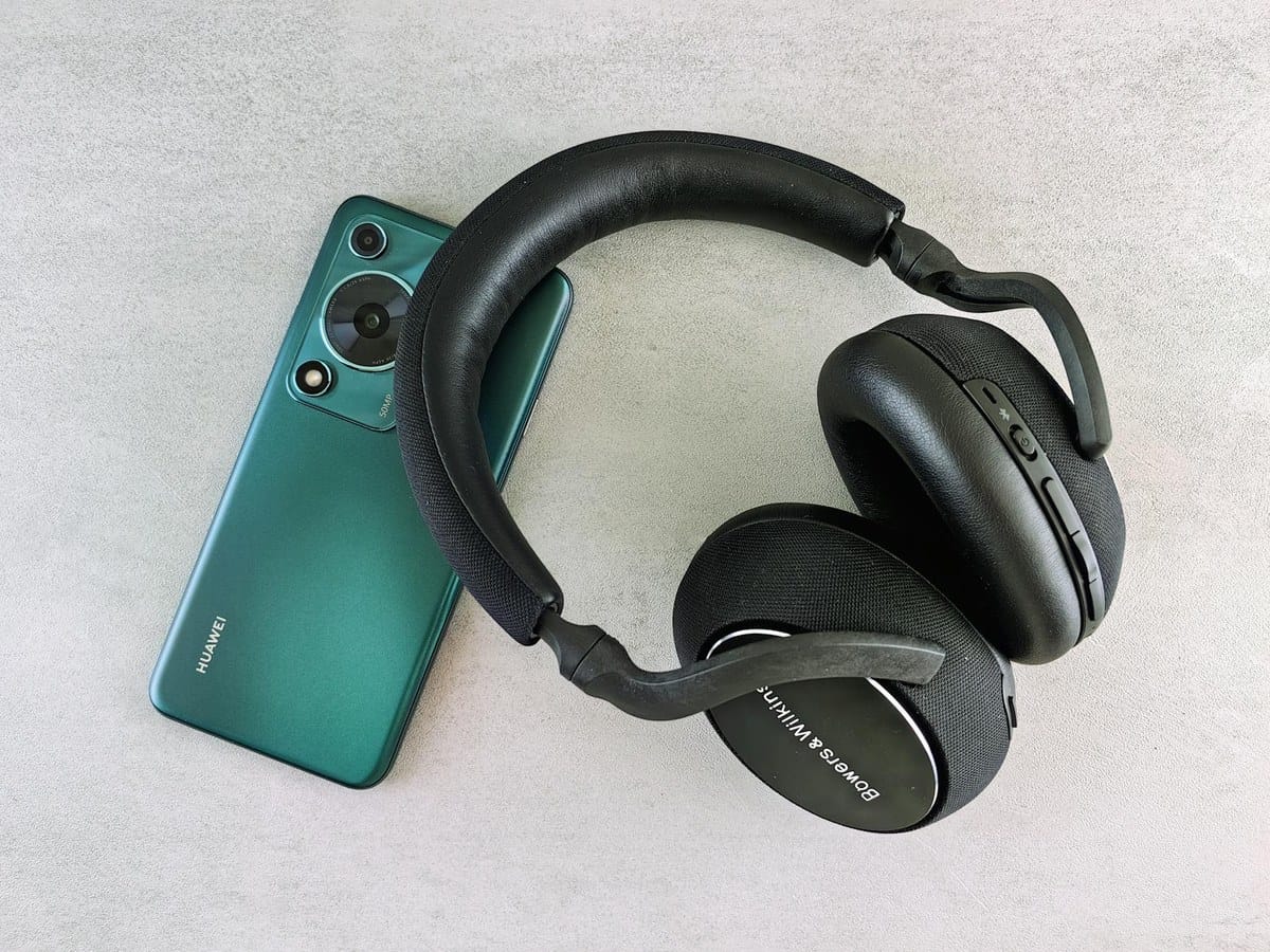 Bose QC45 vs Sony WH-1000XM5: Premium Comparison for Indian Buyers in 2026