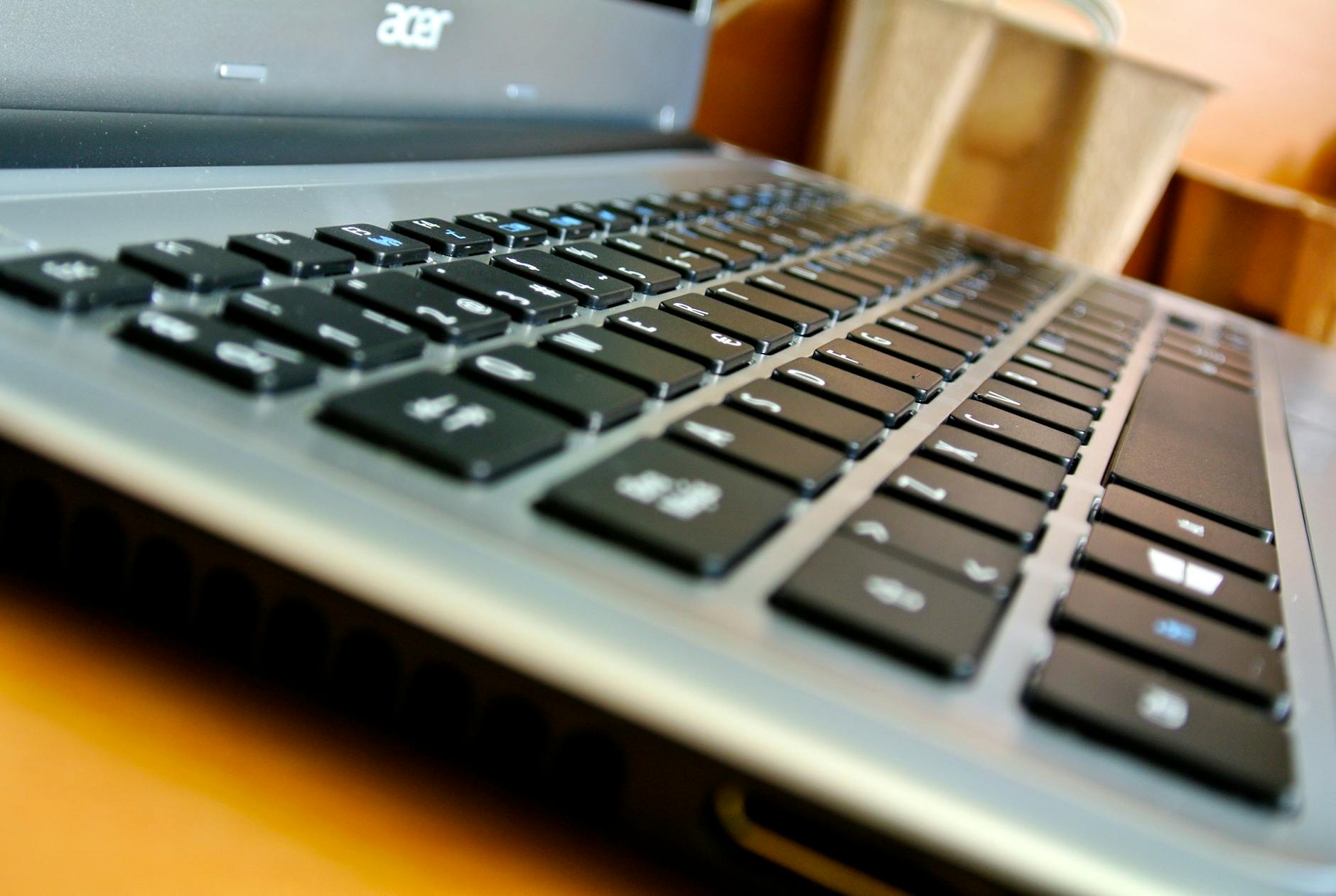 Acer Aspire 5 Review 2026: The Best Mid-Range Laptop for Indian Buyers?